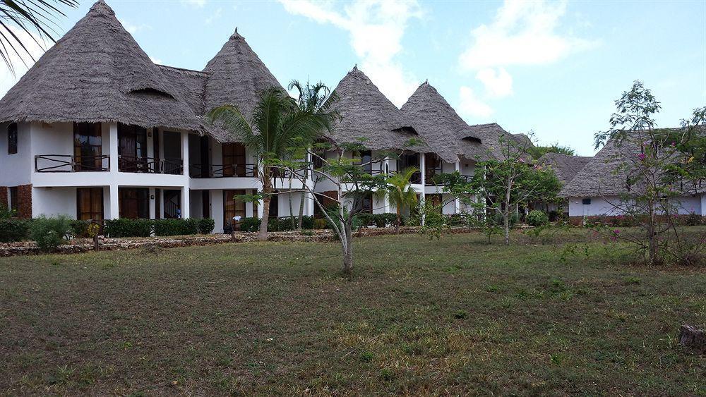 Baobab Beach Resort Nungwi Exterior photo